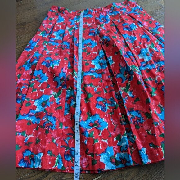 Talbots Red A-line Watercolor Floral Pleated Womens Size 6 Office Career Bright - Picture 7 of 7